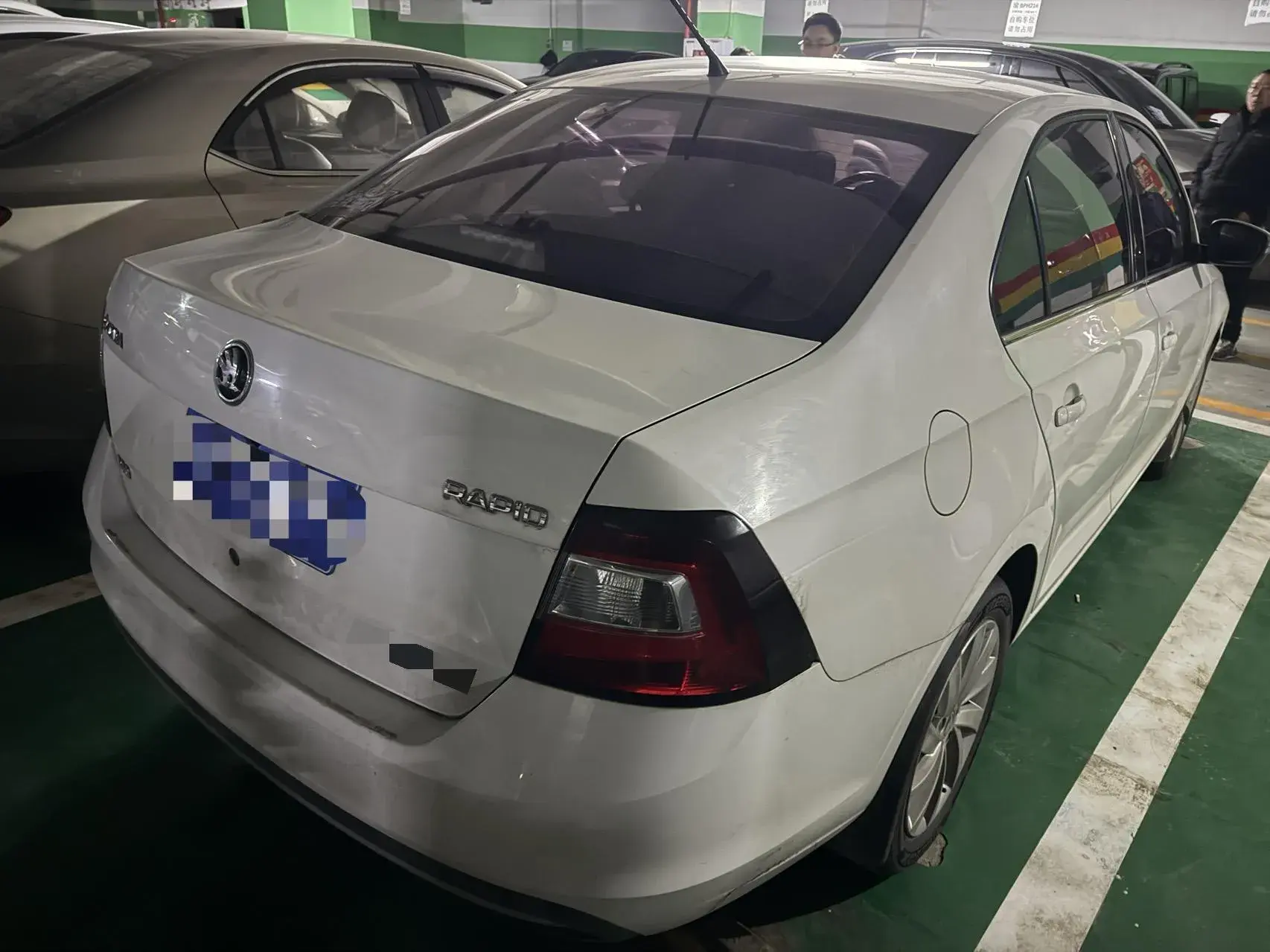 2018 SKODA RAPID thumbnail 4