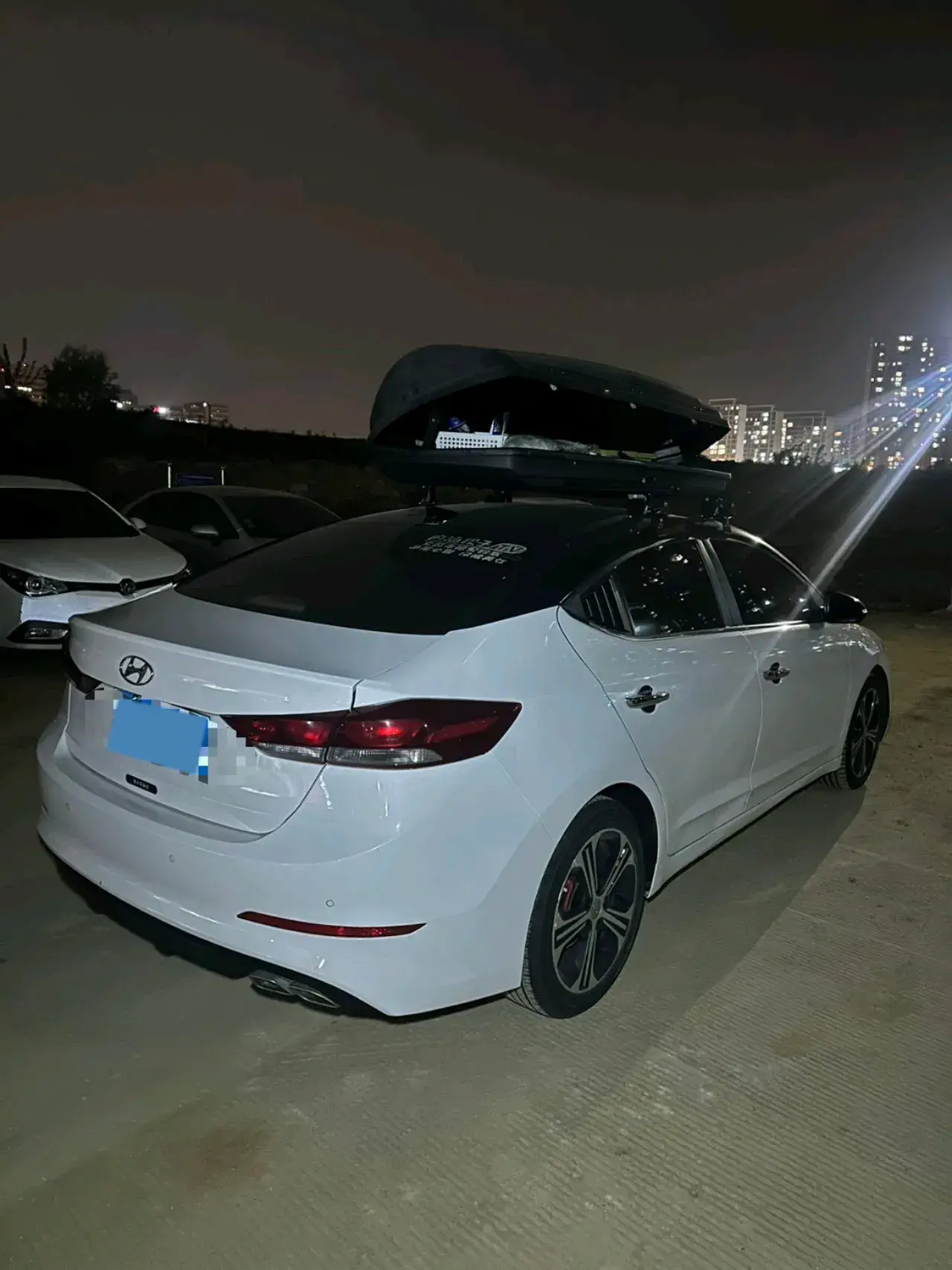 2018 HYUNDAI ELANTRA thumbnail 2