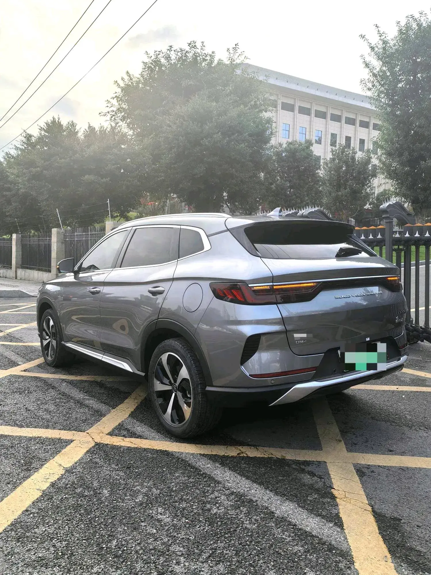 2022 BYD SONG thumbnail 4