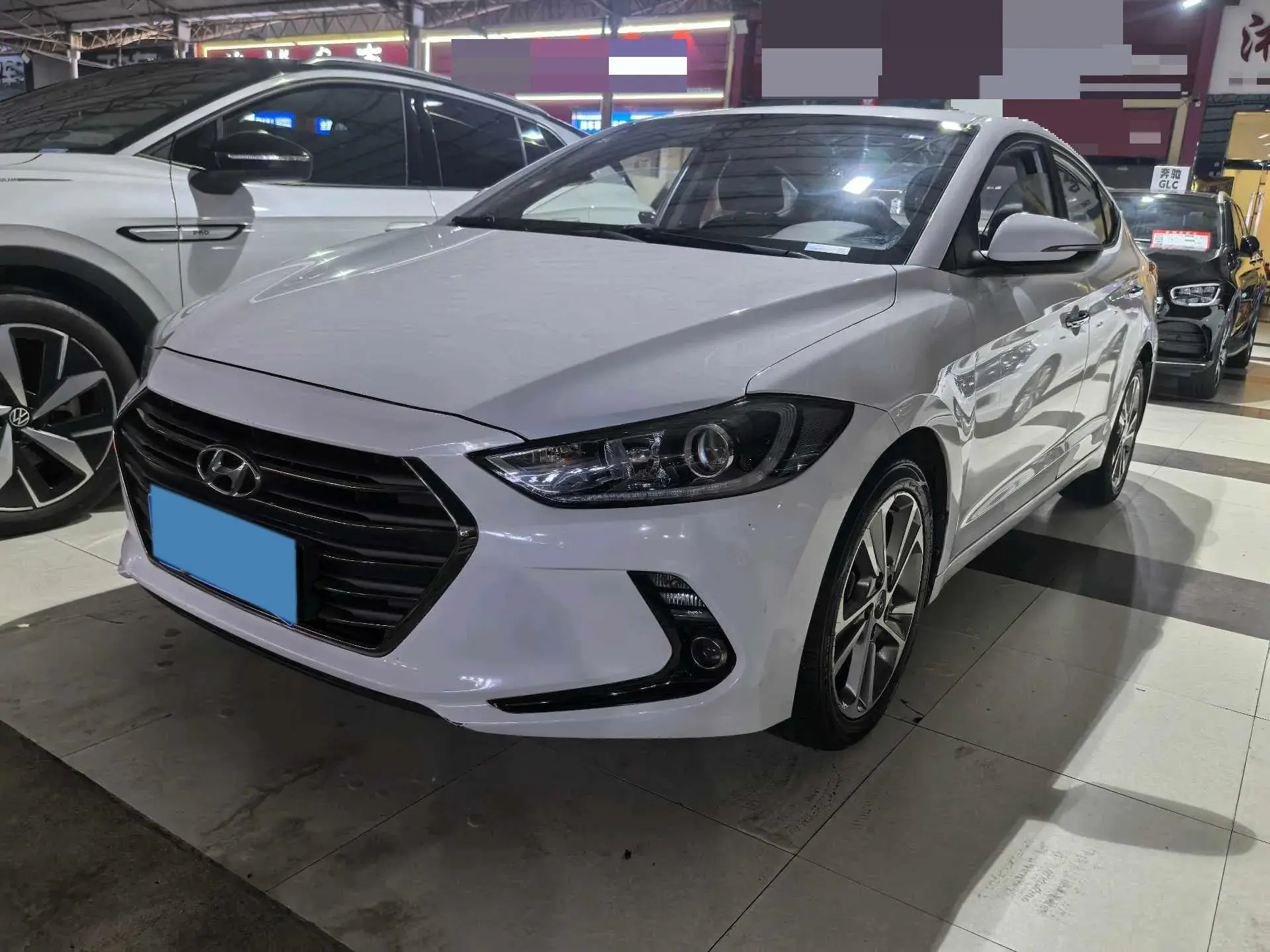 2018 HYUNDAI ELANTRA view 1