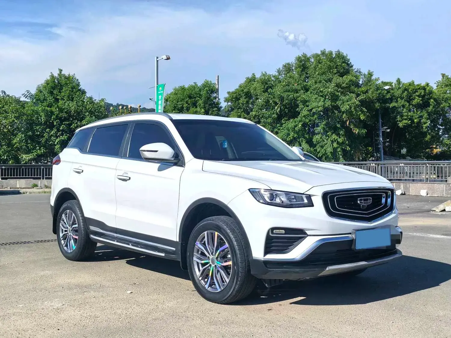 2020 GEELY AZKARRA thumbnail 3