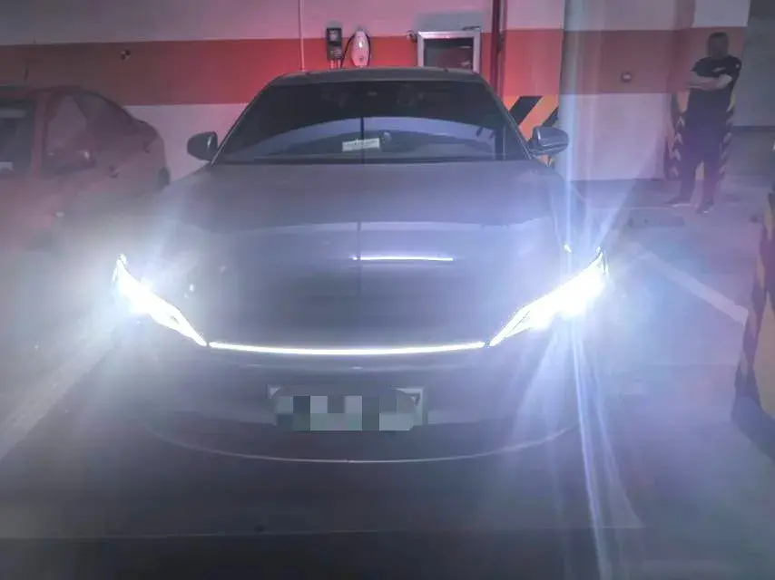 2020 BYD HAN thumbnail 2