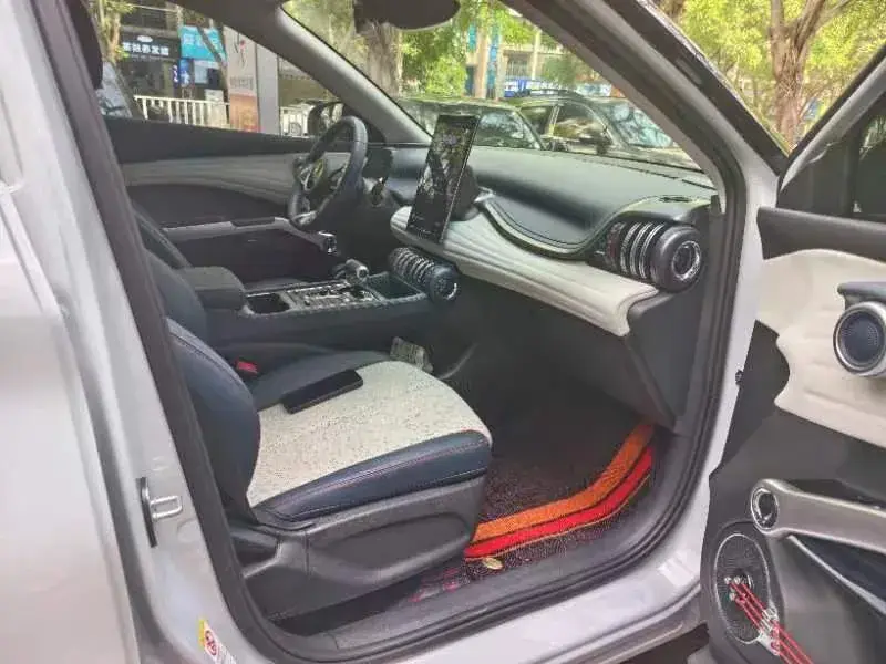 2022 BYD YUAN thumbnail 3