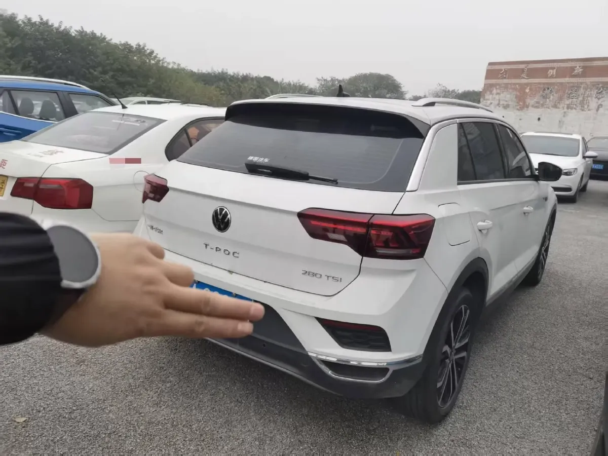 2022 Volkswagen T-Roc 1.4T 150HP L4 7DCT,autocango,china used car exporter,china ev exporter,chinese used car exporter,chinese used ev exporter