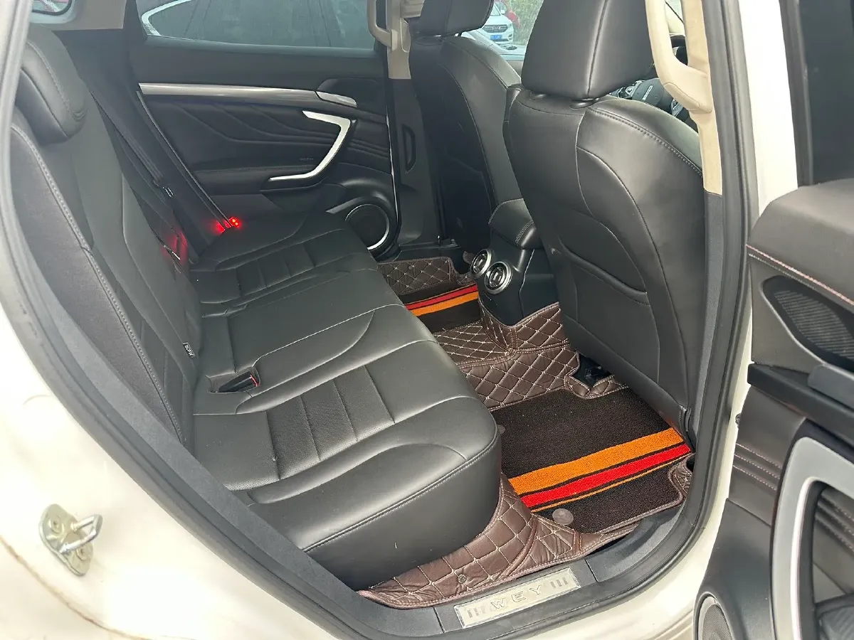 2017 Zotye T700 2.0T 190HP L4 8AT,autocango,china used car exporter,china ev exporter,chinese used car exporter,chinese used ev exporter