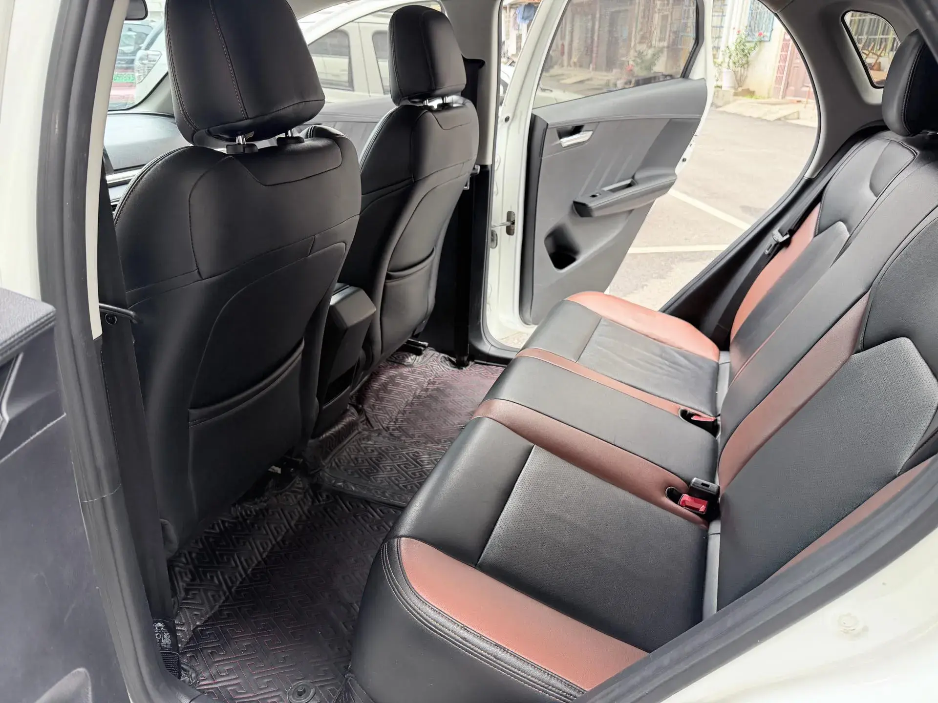 2021 BYD E2 thumbnail 4