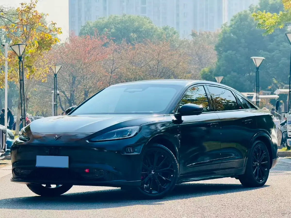 2022 ARCFOX αS BEV 74.5KWH