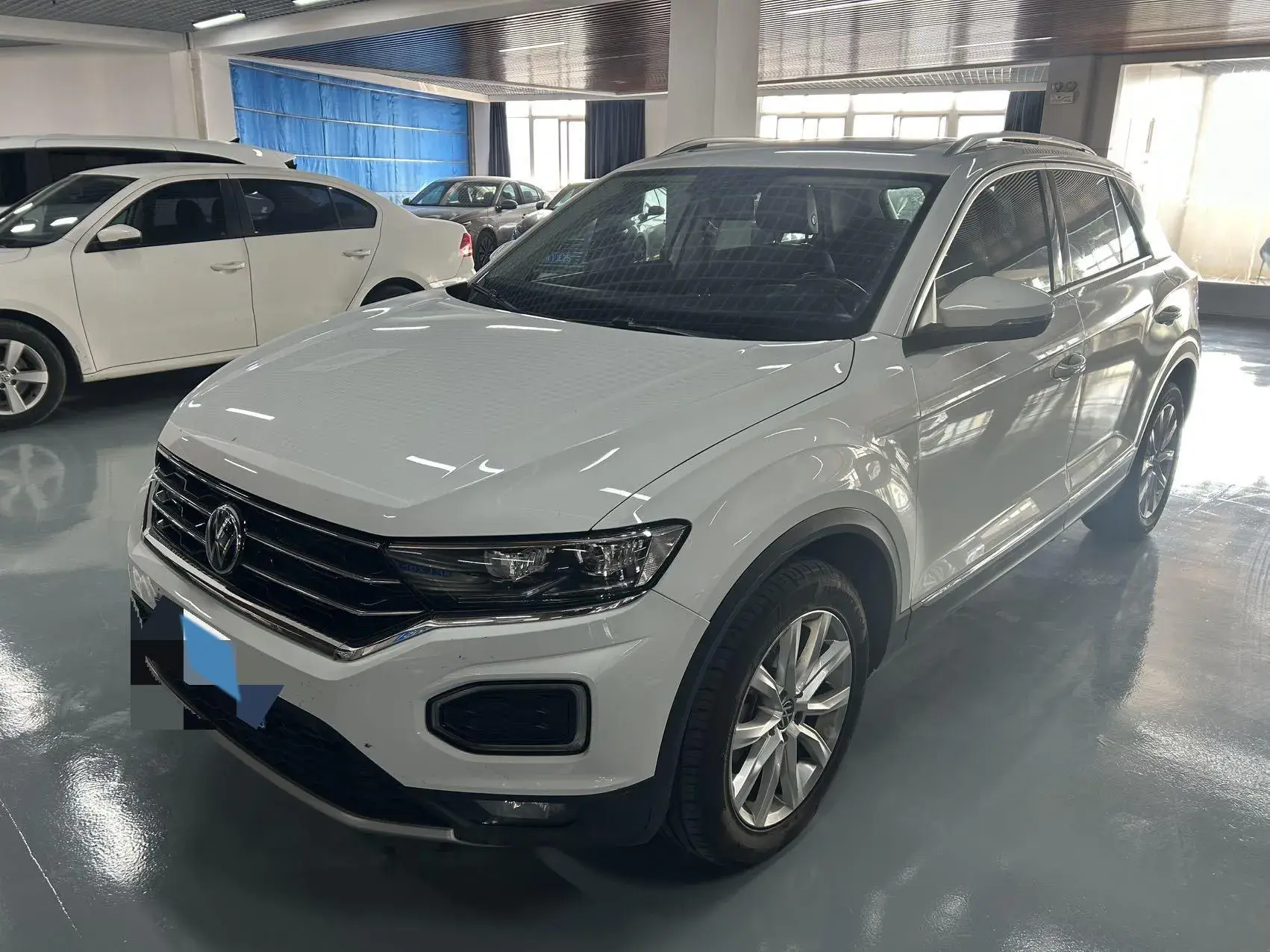 2022 VOLKSWAGEN T-ROC view 1