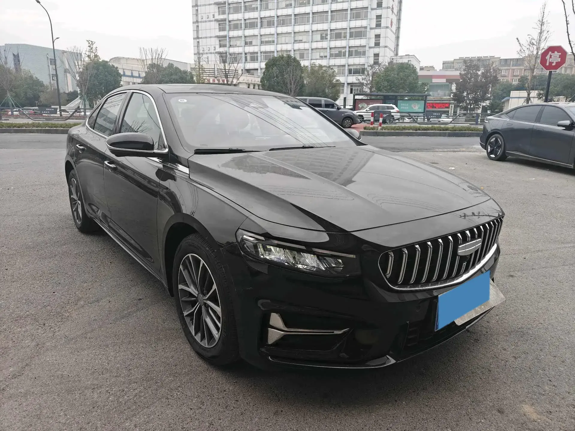 2025 GEELY PREFACE thumbnail 3