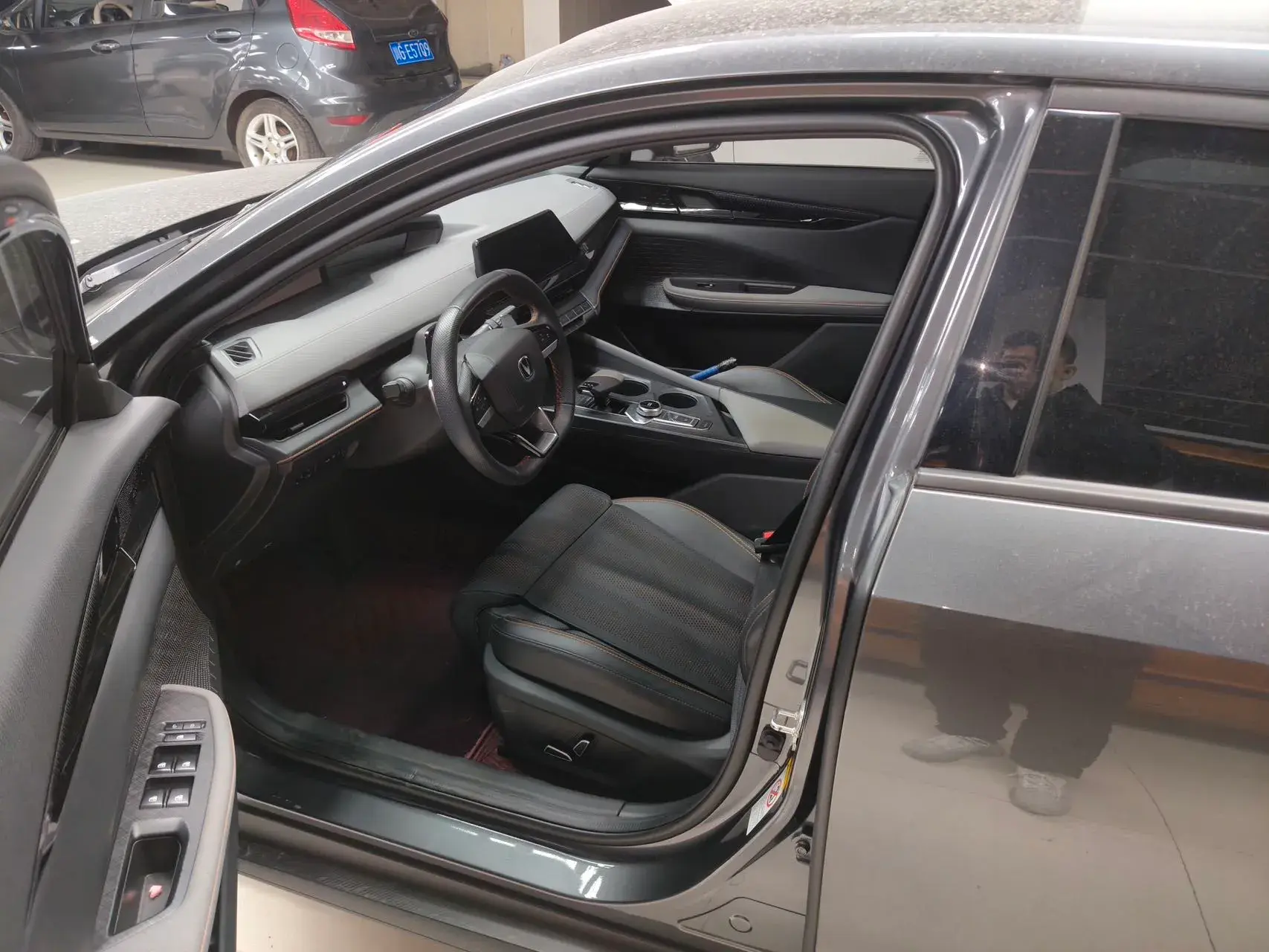 2022 CHANGAN UNI-V thumbnail 2