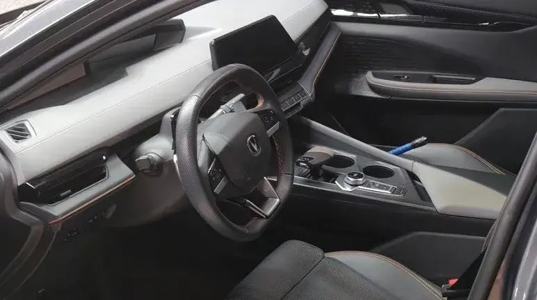 2022 CHANGAN UNI-V thumbnail 4