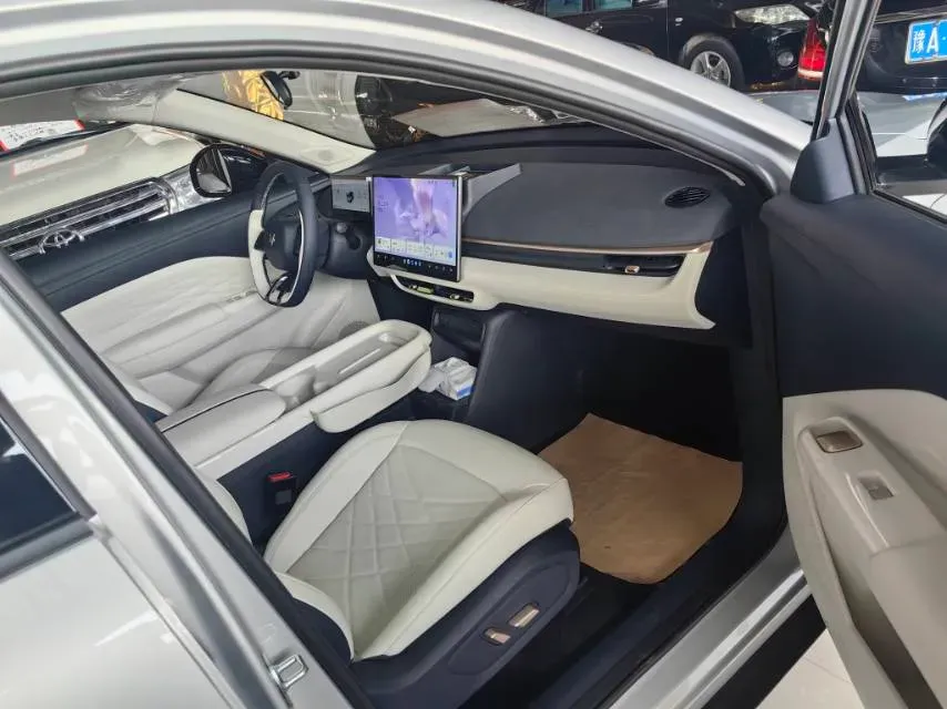 2025 ARCFOX T1 BEV,autocango,china used car exporter,china ev exporter,chinese used car exporter,chinese used ev exporter