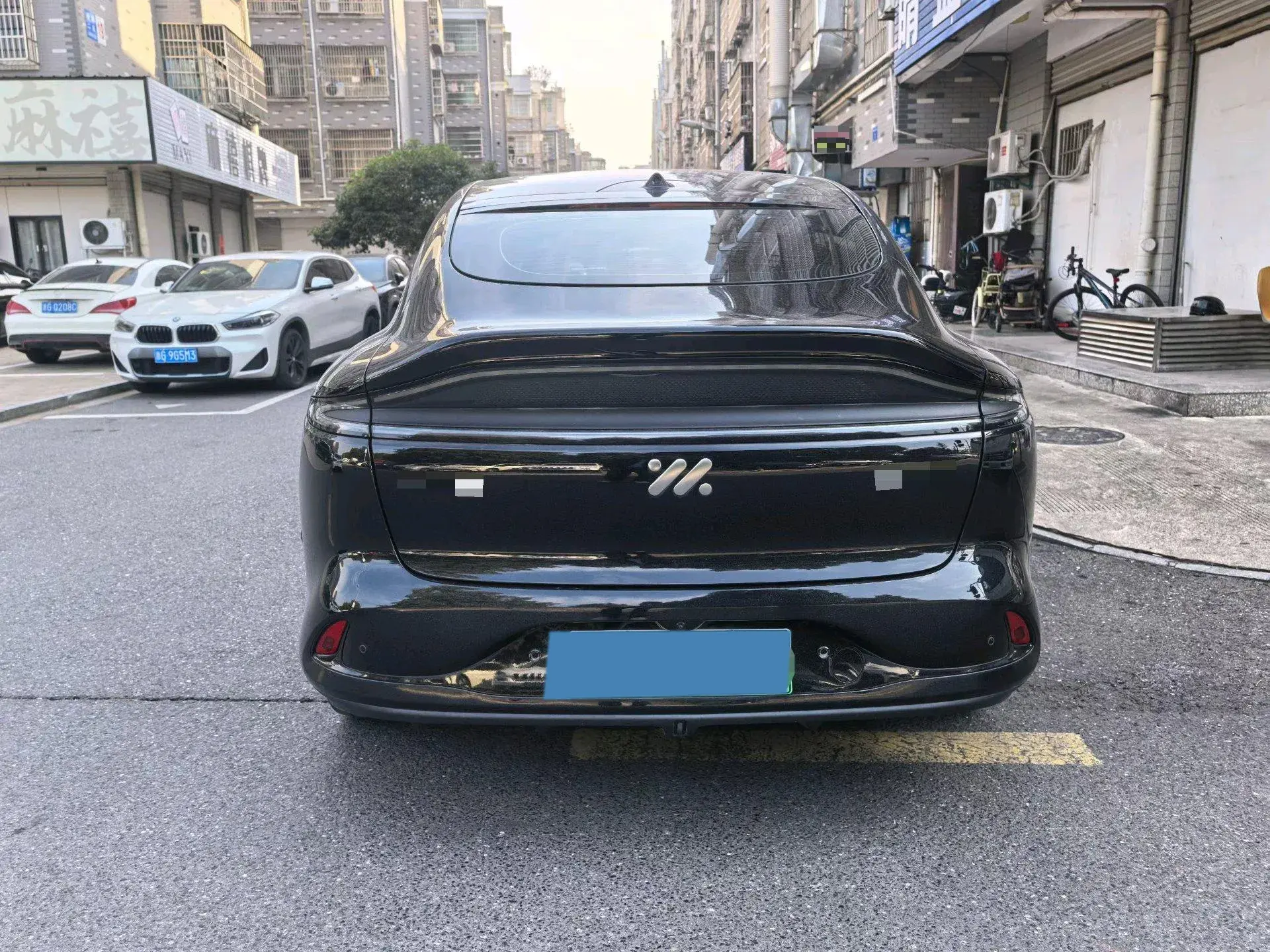 2023 IM LS6 thumbnail 2