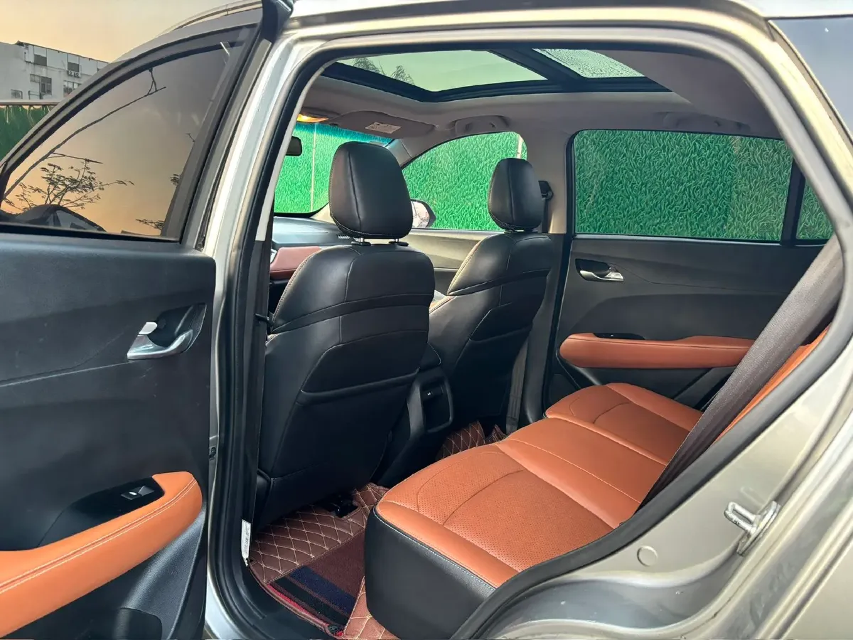 2018 Bestune B30 1.6L 109HP L4 5MT,autocango,china used car exporter,china ev exporter,chinese used car exporter,chinese used ev exporter