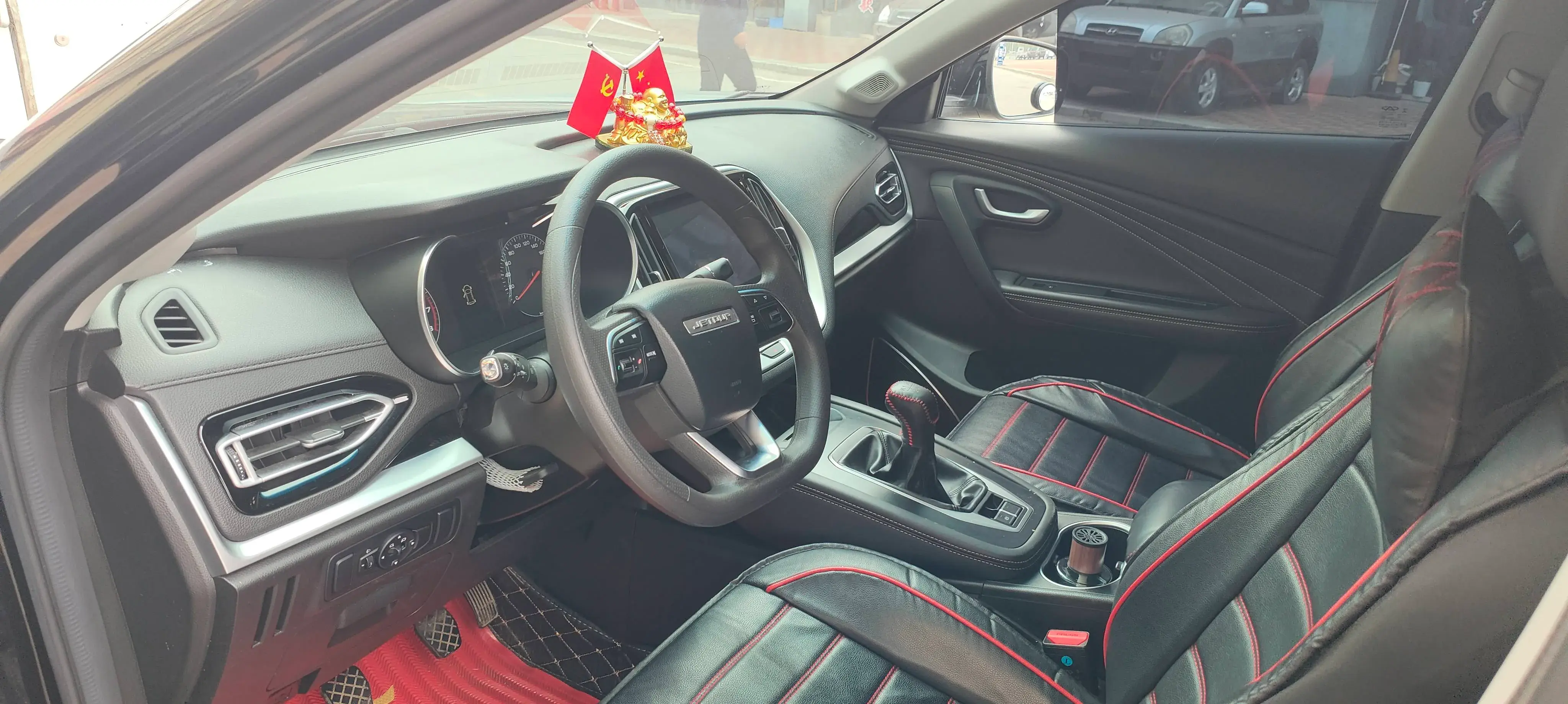 2022 JETOUR X70M thumbnail 4