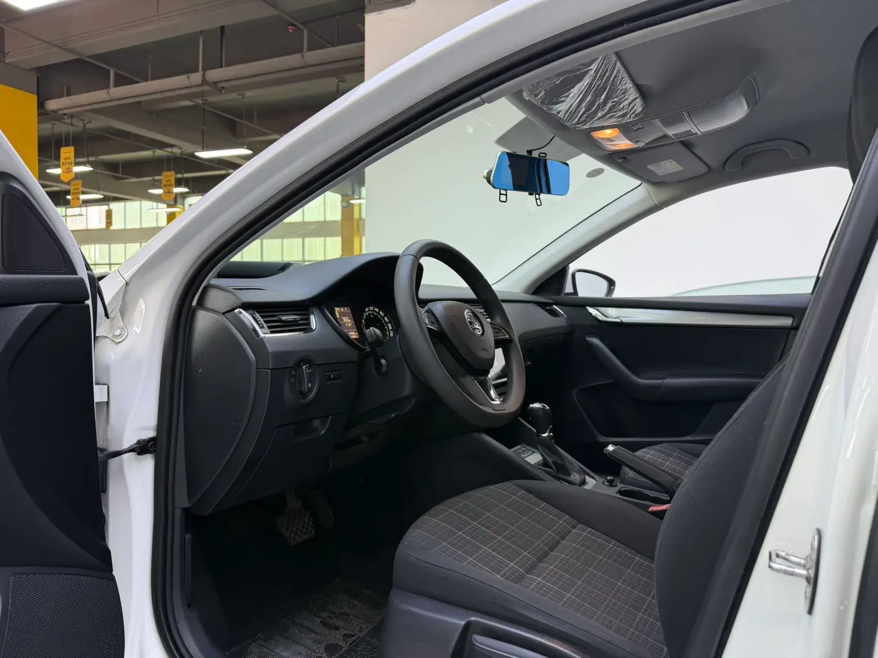 2020 SKODA OCTAVIA thumbnail 4