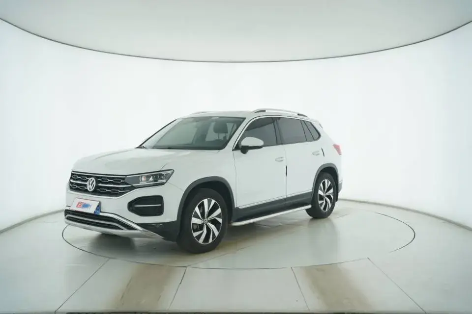 2019 VOLKSWAGEN TAYRON view 1