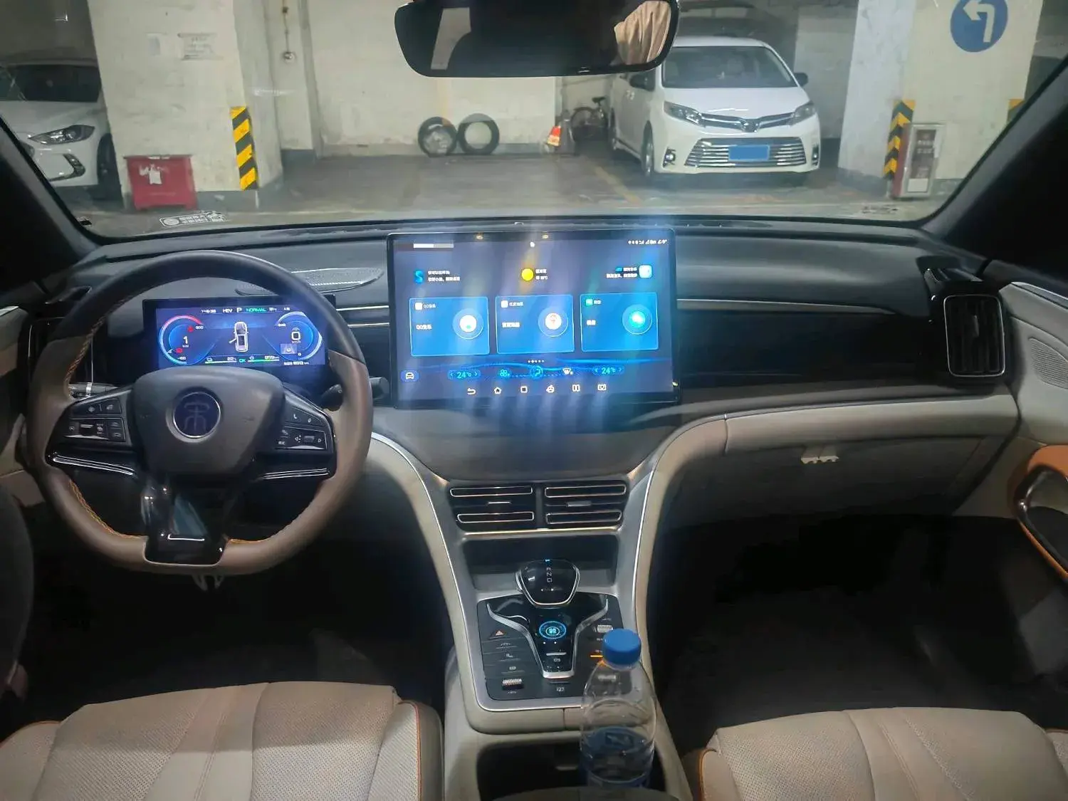 2022 BYD SONG thumbnail 3