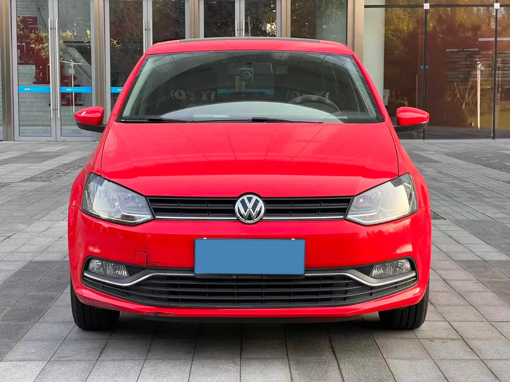2016 VOLKSWAGEN POLO thumbnail 2