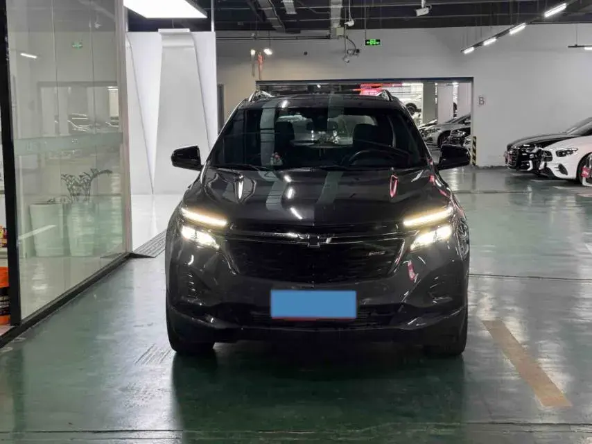 2022 CHEVROLET EQUINOX thumbnail 2