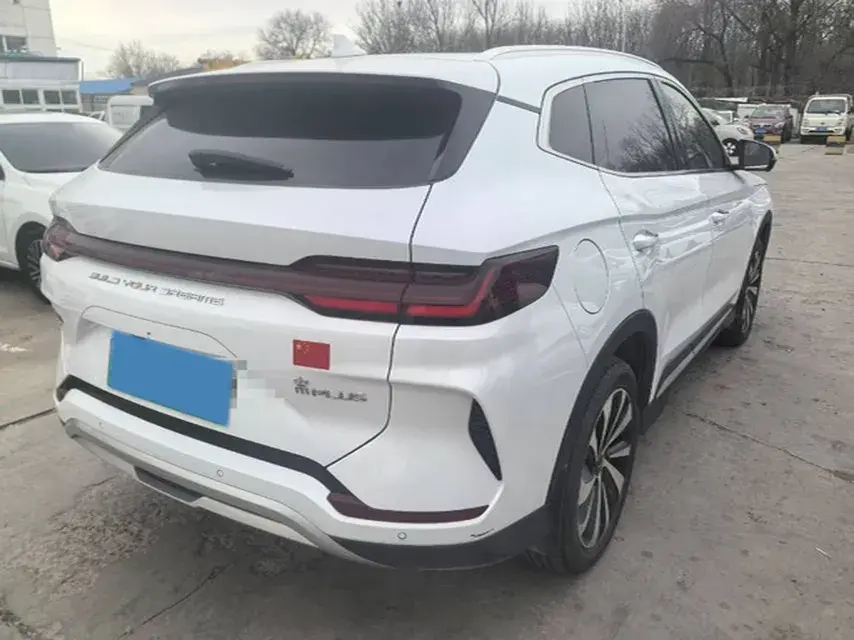 2023 BYD SONG thumbnail 3