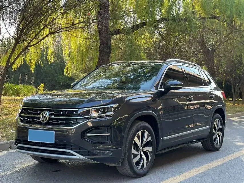 2019 VOLKSWAGEN TAYRON view 1