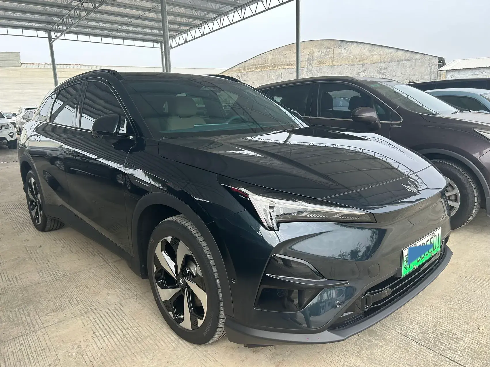 2025 ARCFOX ΑT5 thumbnail 3