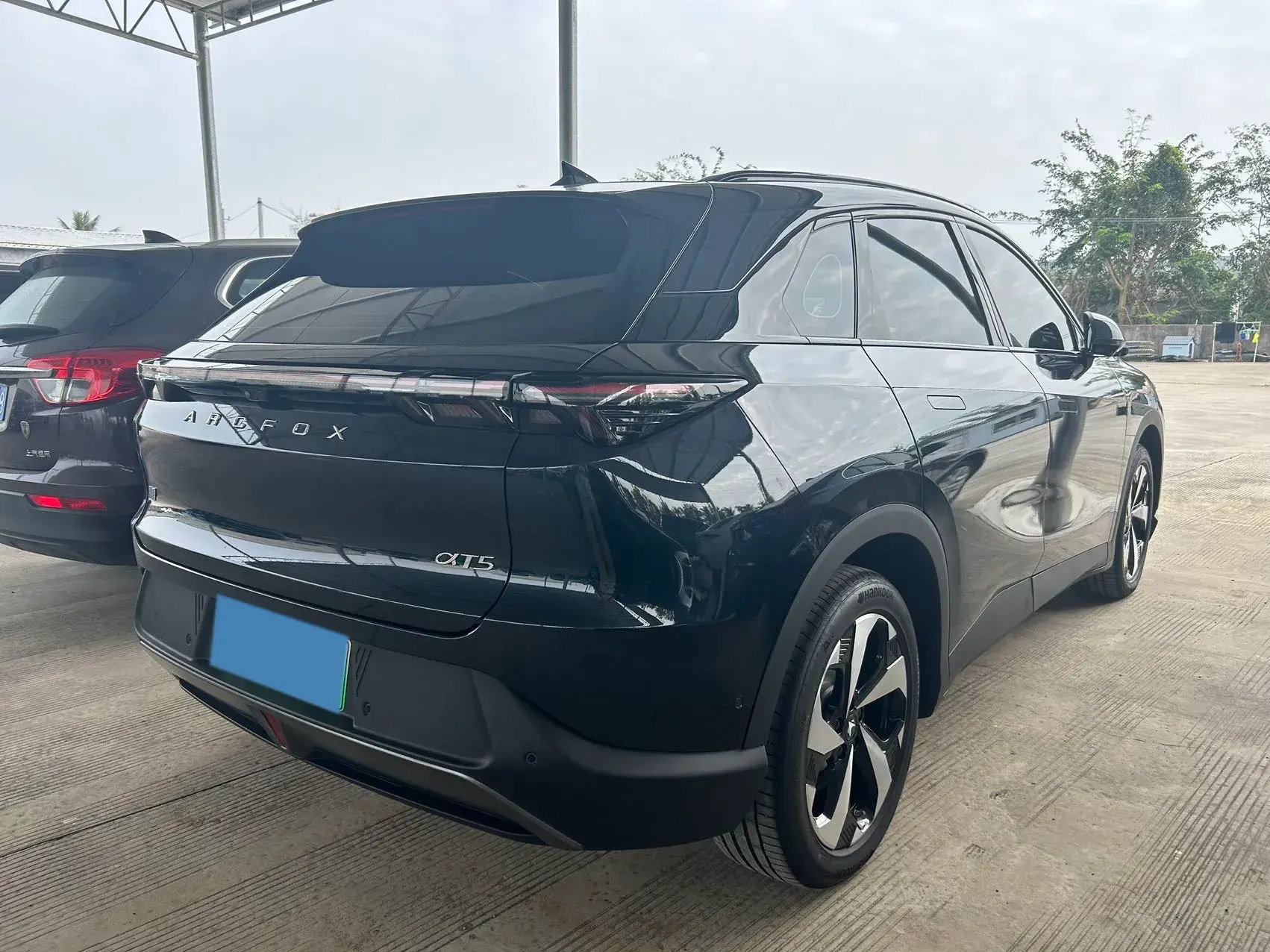 2025 ARCFOX ΑT5 thumbnail 4