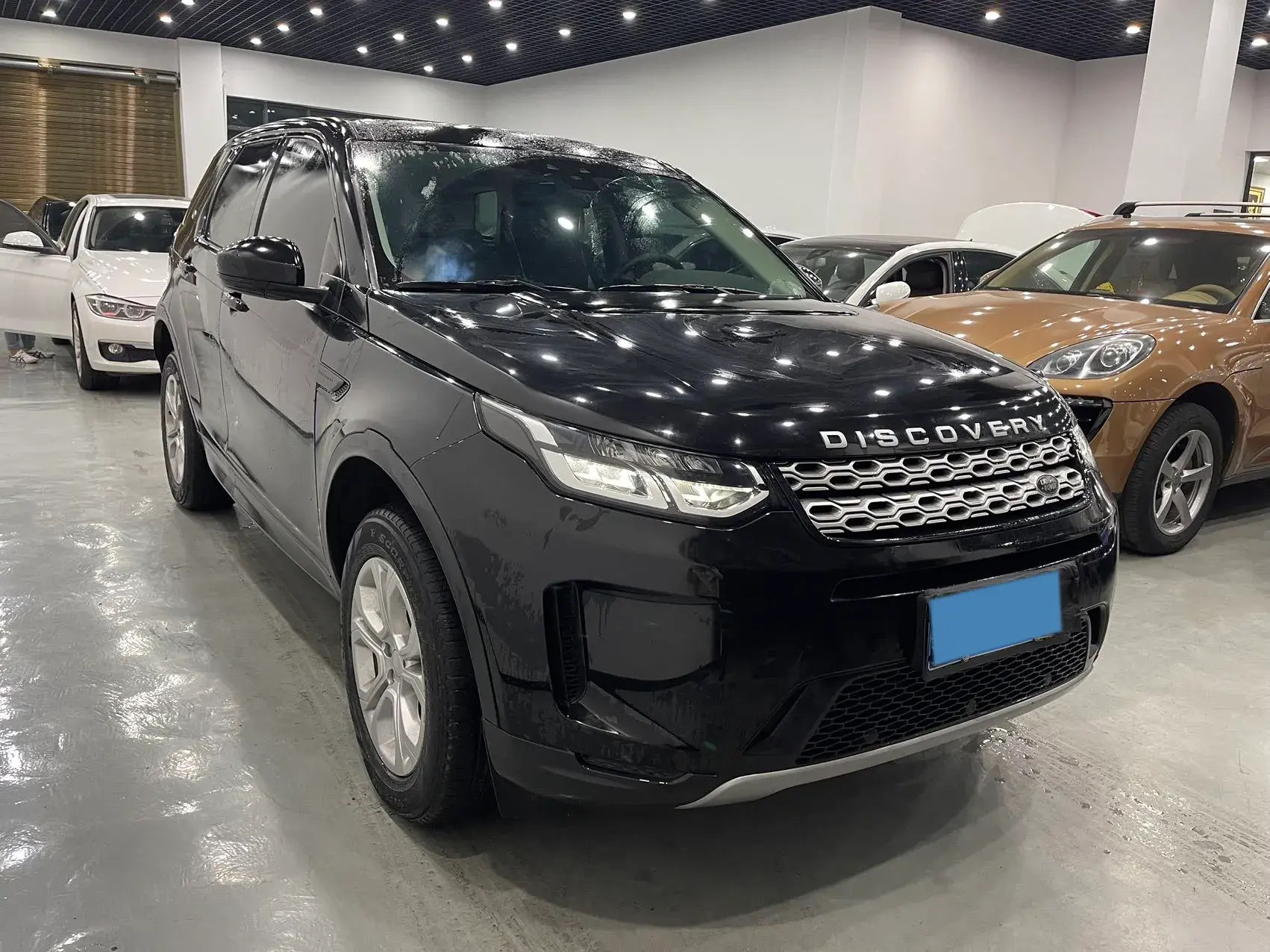 2020 LAND ROVER thumbnail 3