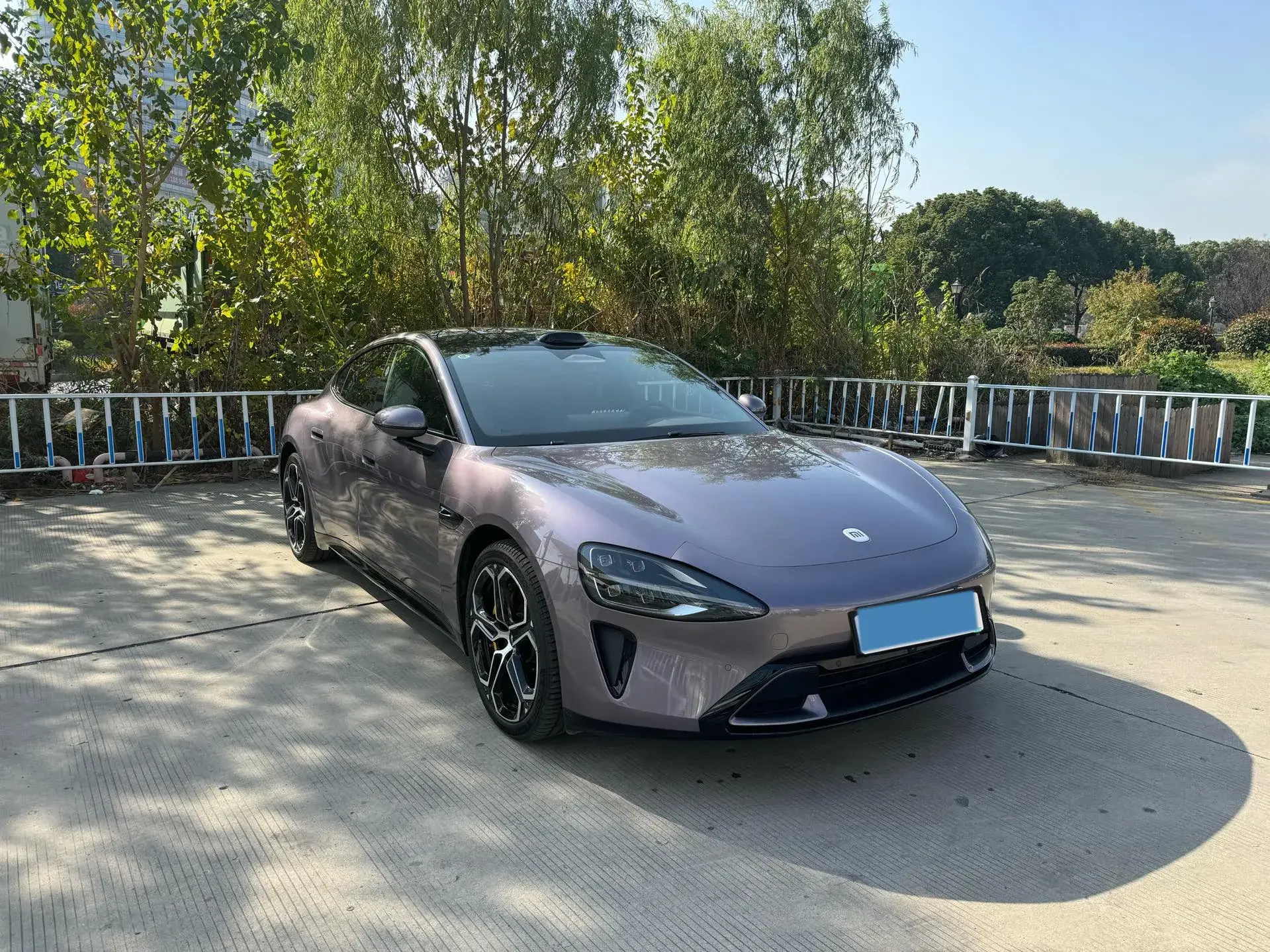 2024 MI SU7 thumbnail 3