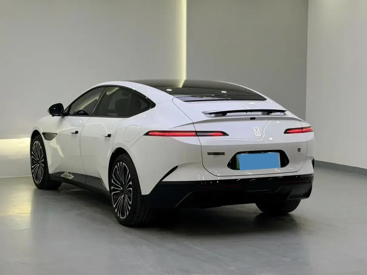 2025 AVATR 12 thumbnail 4