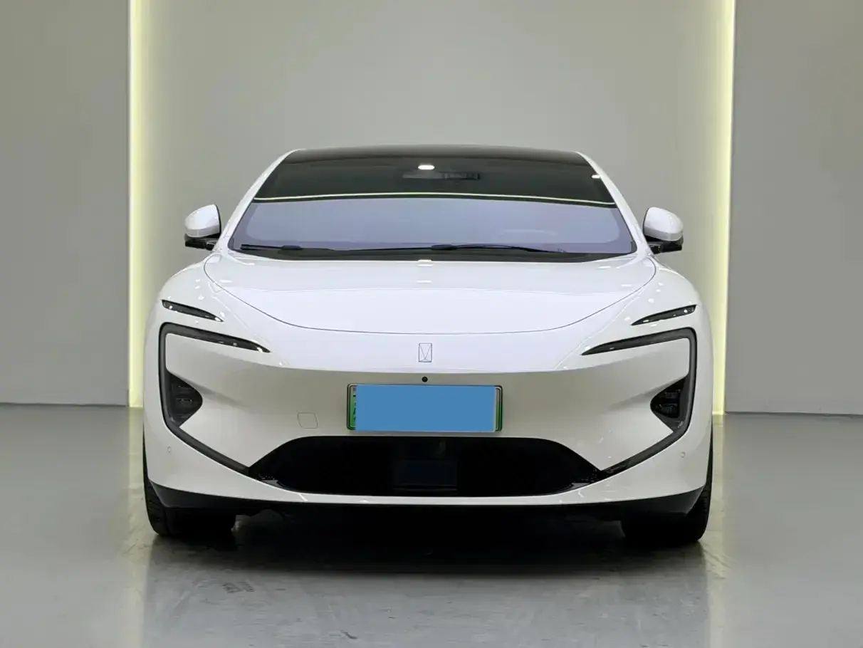 2025 AVATR 12 thumbnail 2