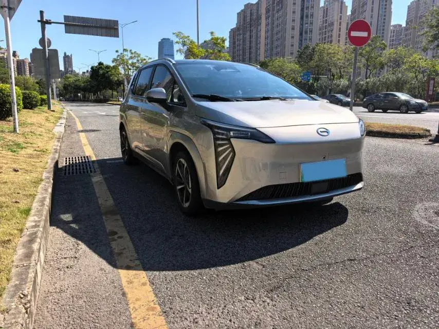 2023 AION Y thumbnail 2