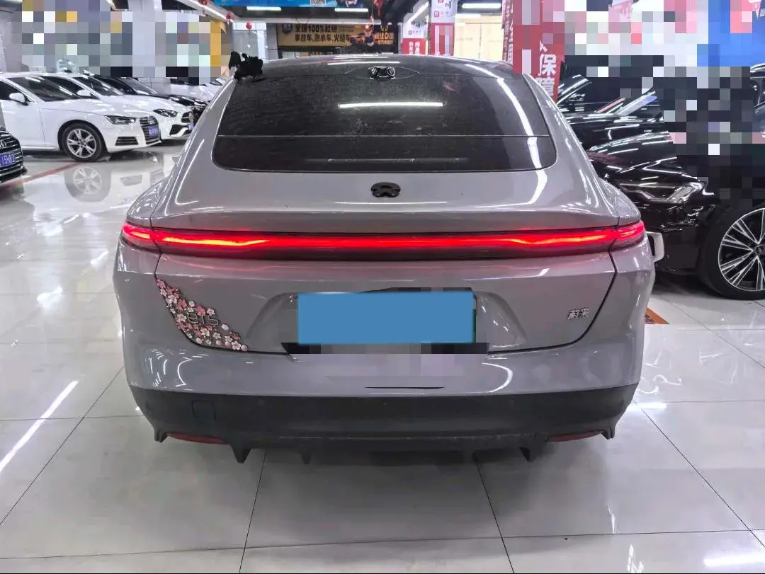 2024 NIO ET5 thumbnail 4