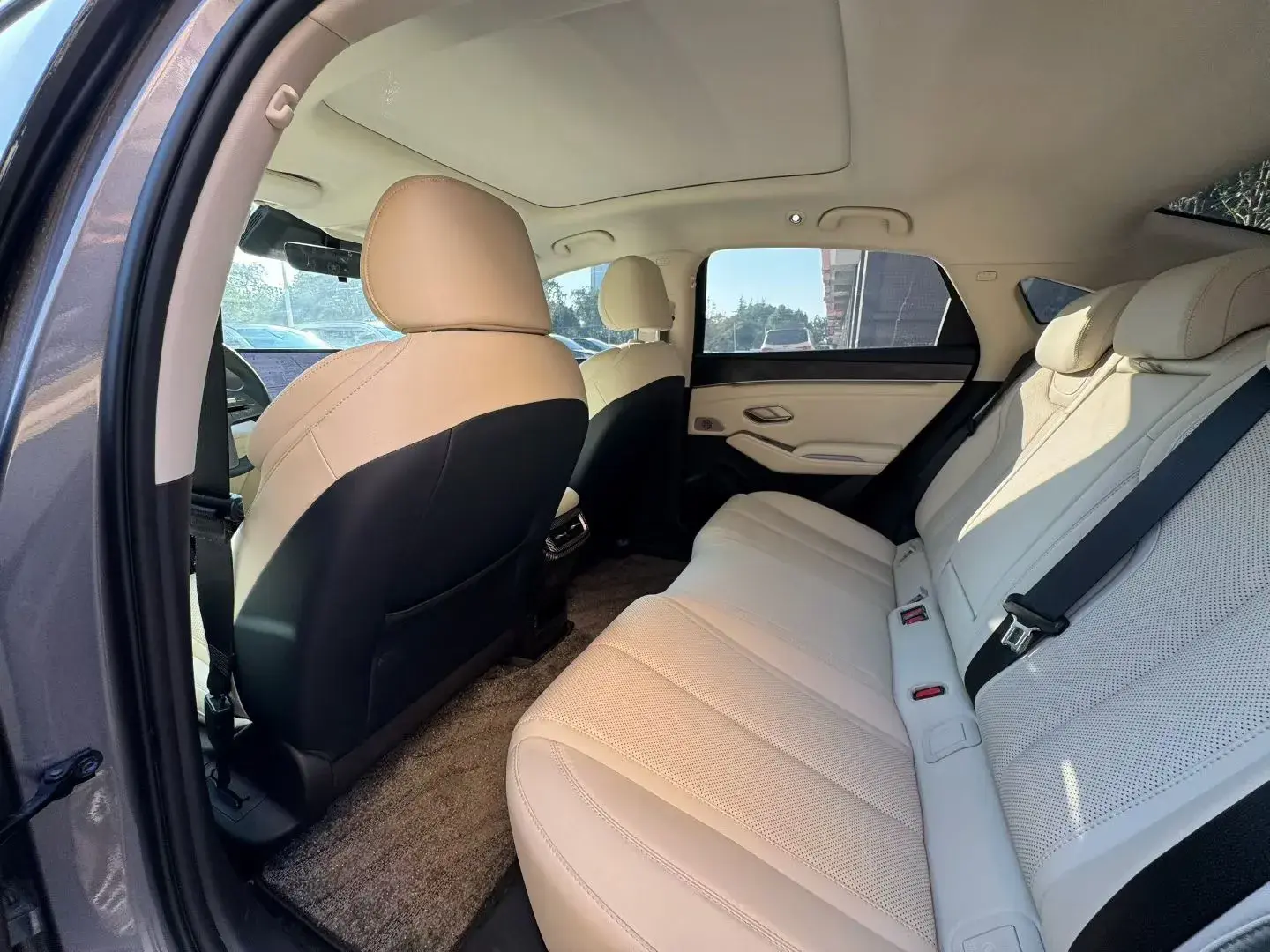 2025 BYD QINL thumbnail 3