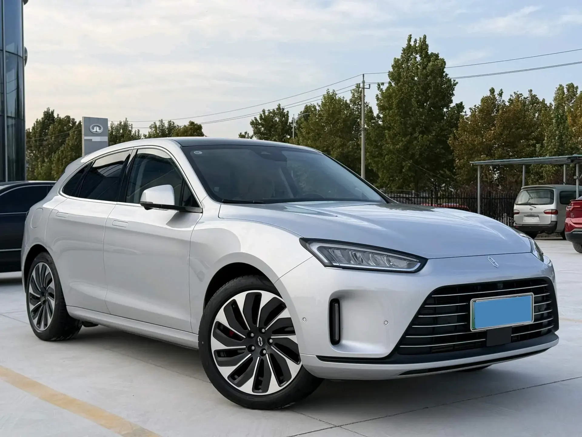 2022 AITO AITO thumbnail 3