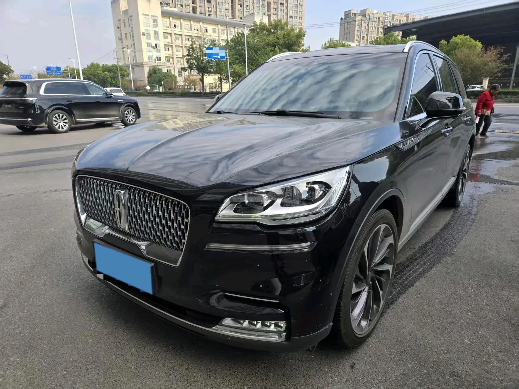 2021 LINCOLN AVIATOR view 1