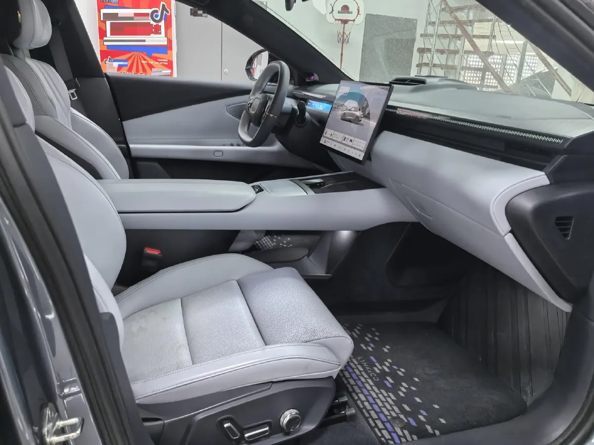 2025 LYNK&CO Z10 BEV 95KWH,autocango,china used car exporter,china ev exporter,chinese used car exporter,chinese used ev exporter