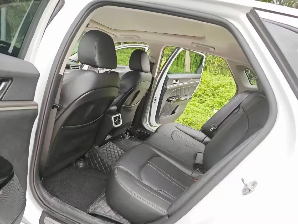 2021 Kia K5 2.0T 240HP L4 8AT,autocango,china used car exporter,china ev exporter,chinese used car exporter,chinese used ev exporter