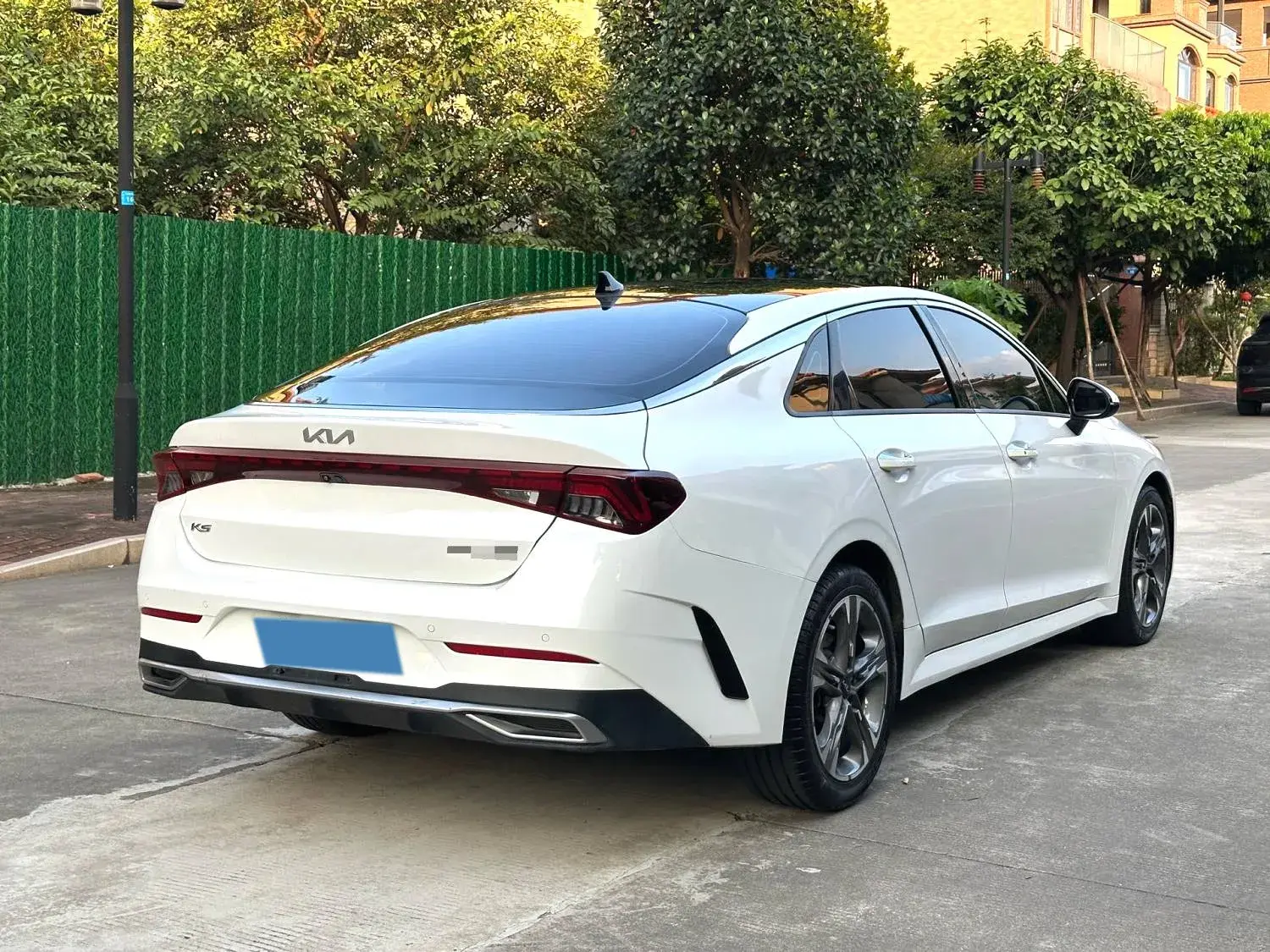 2021 KIA K5 thumbnail 3