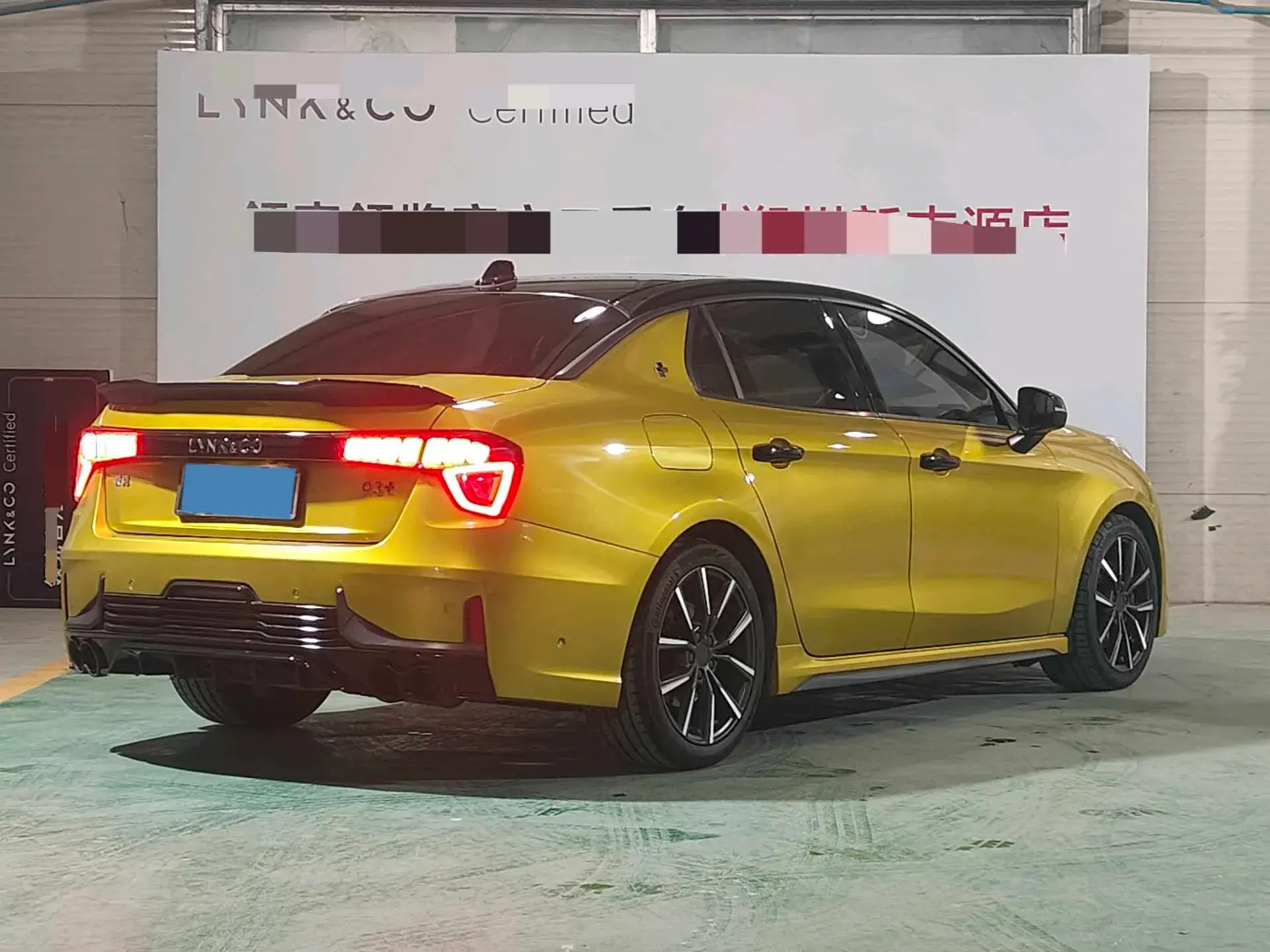 2019 LYNK&CO 03 thumbnail 3