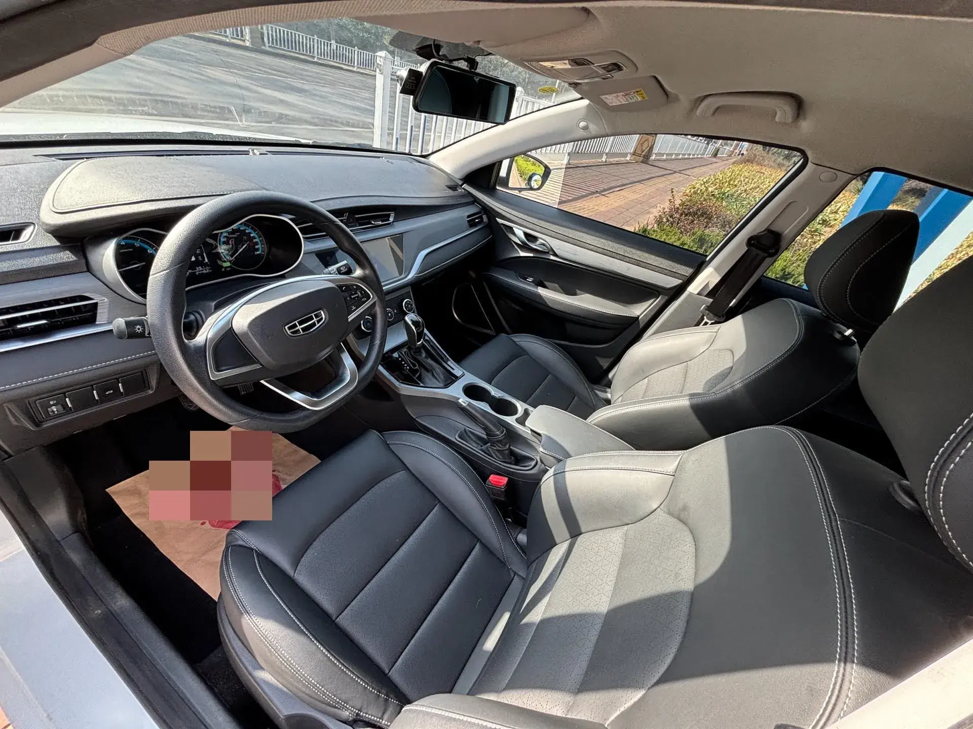 2021 GEELY EMGRAND thumbnail 4