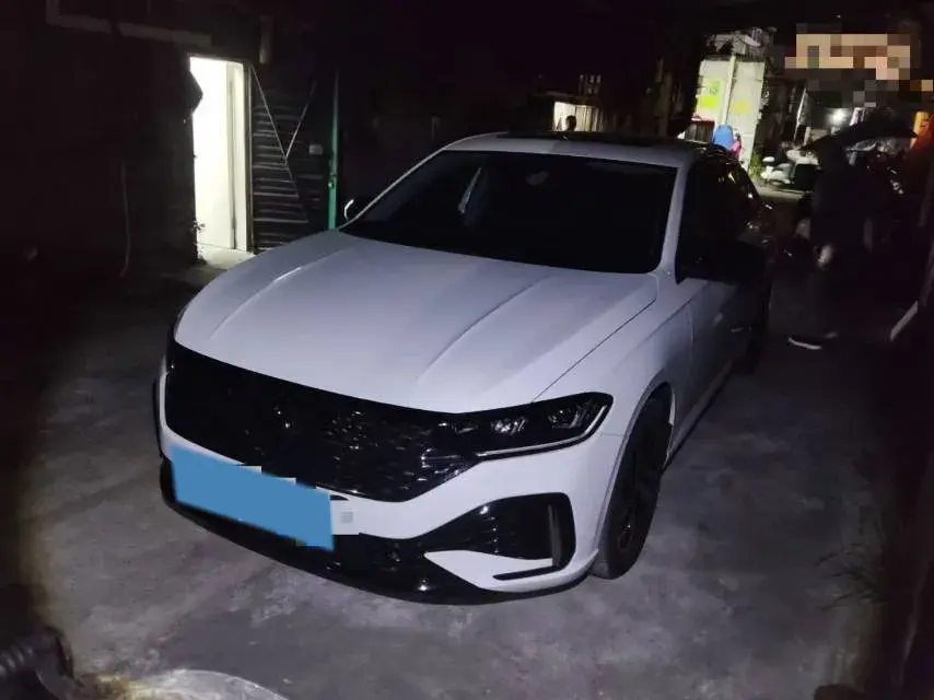 2024 VOLKSWAGEN LAVIDA view 1