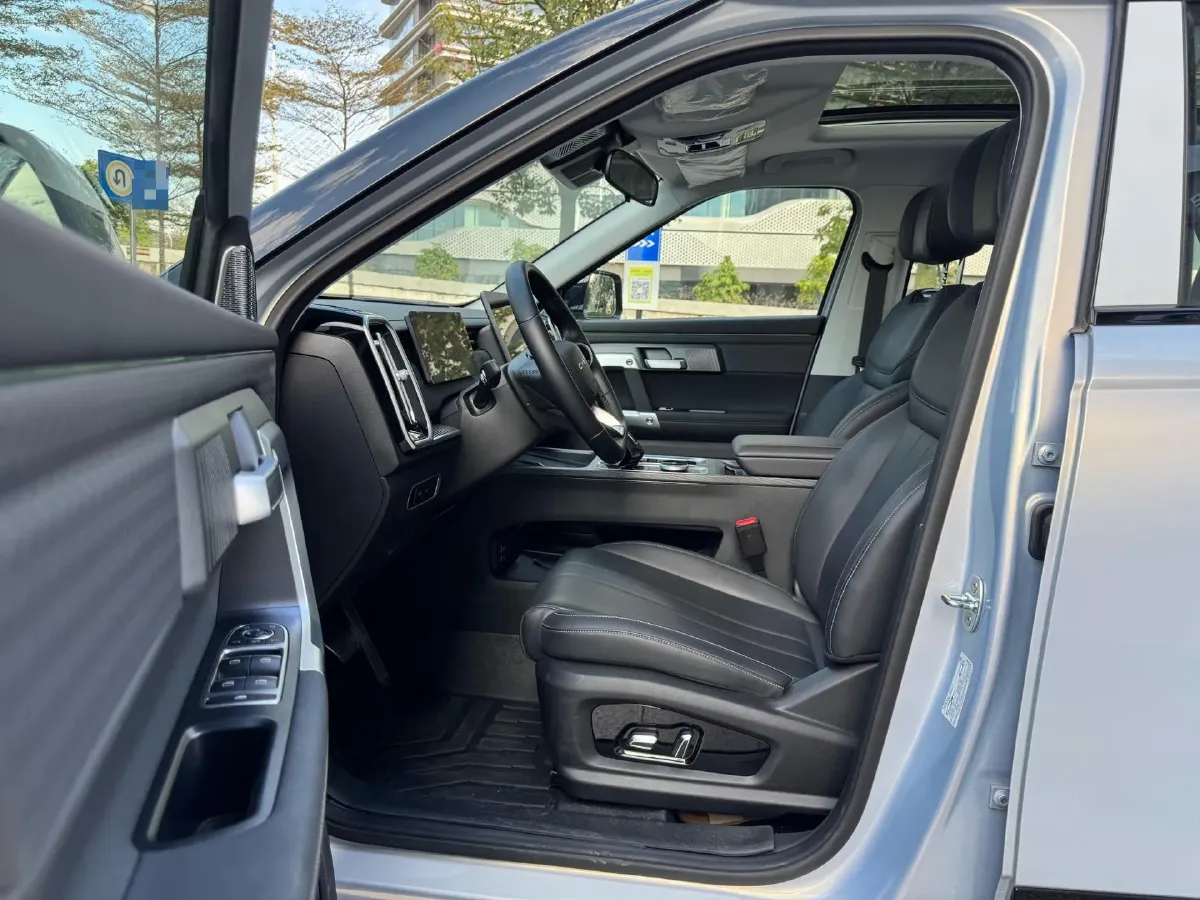 2023 Chery Exploration 06 1.6T 197HP L4 7DCT,autocango,china used car exporter,china ev exporter,chinese used car exporter,chinese used ev exporter