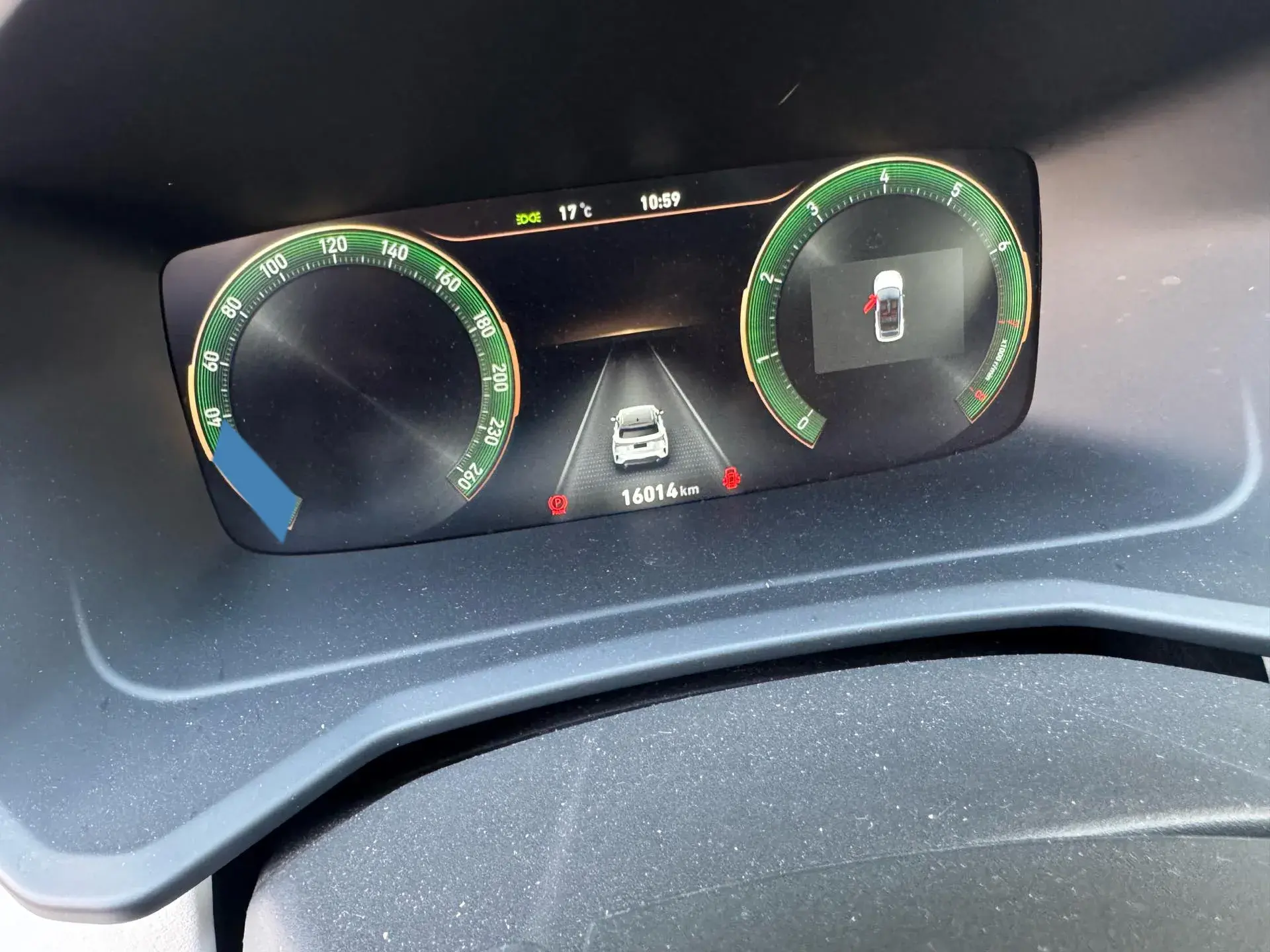 2020 LYNK&CO 06 thumbnail 4