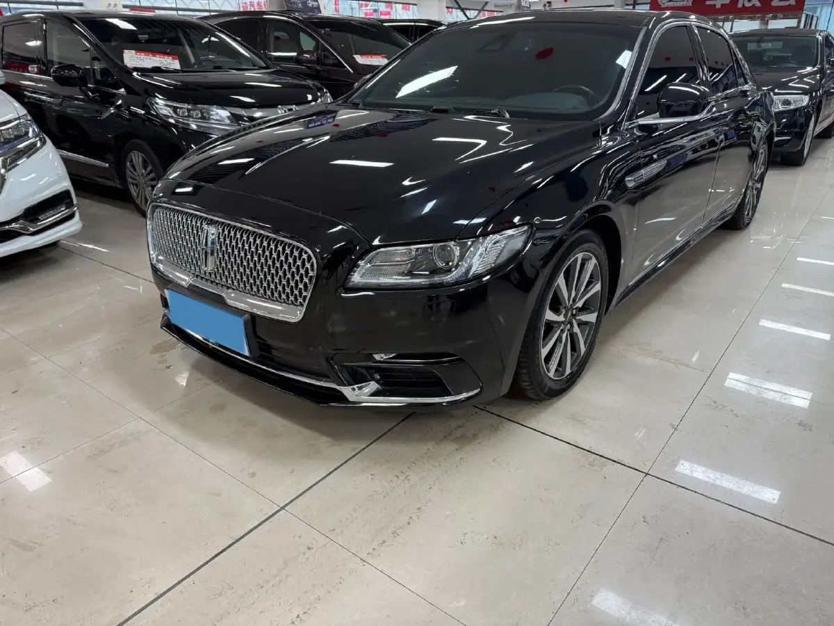 2019 Lincoln Continental 2.0T 261HP L4 6AT