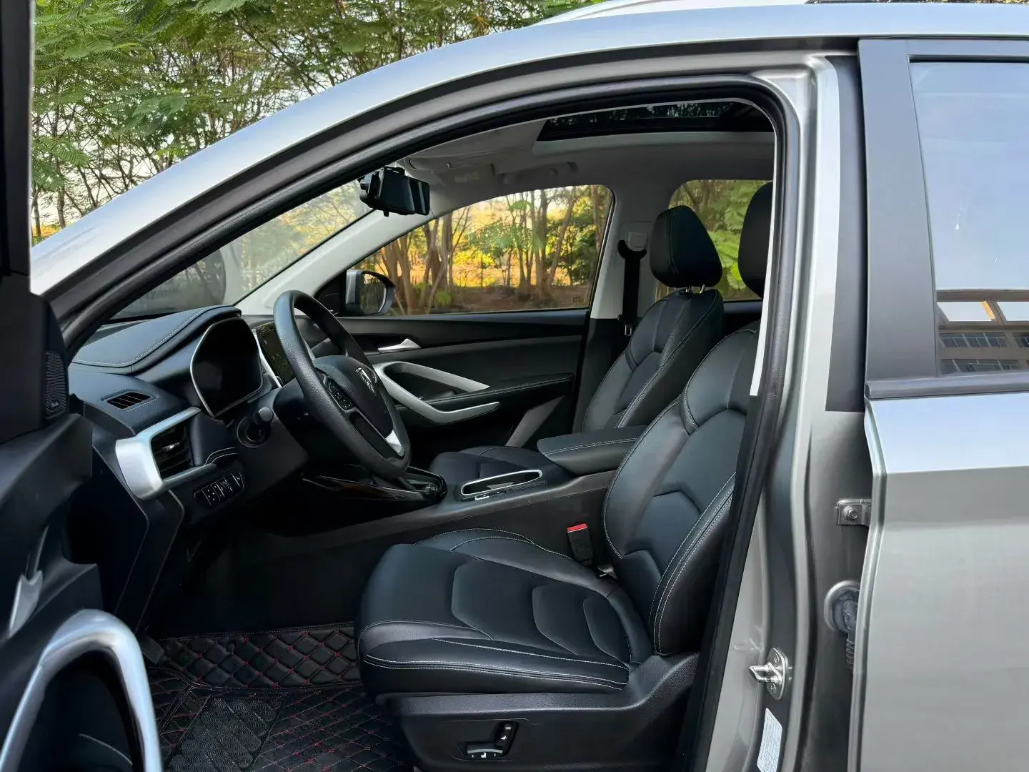 2020 BAOJUN 530 thumbnail 4