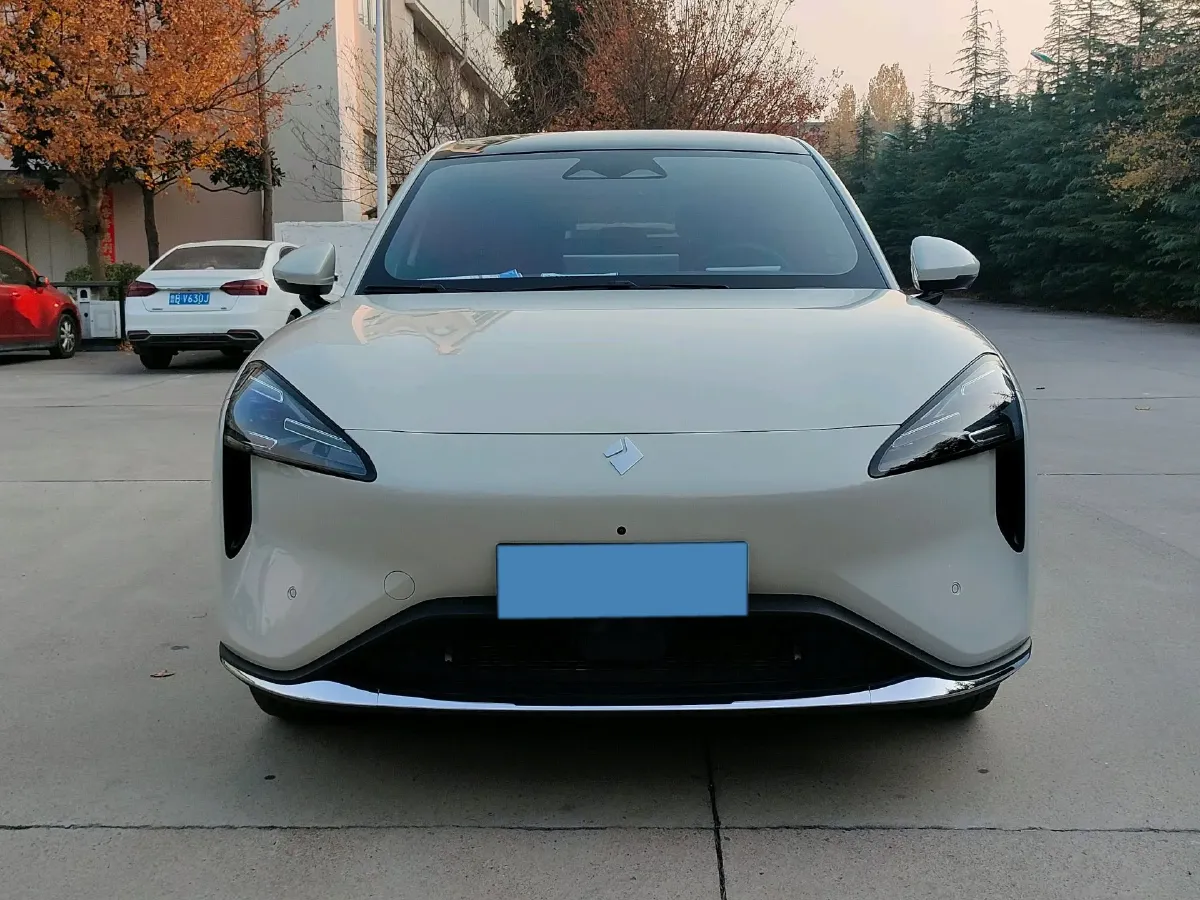 2024 BaoJun Cloud Sea BEV 69.2KWH,autocango,china used car exporter,china ev exporter,chinese used car exporter,chinese used ev exporter