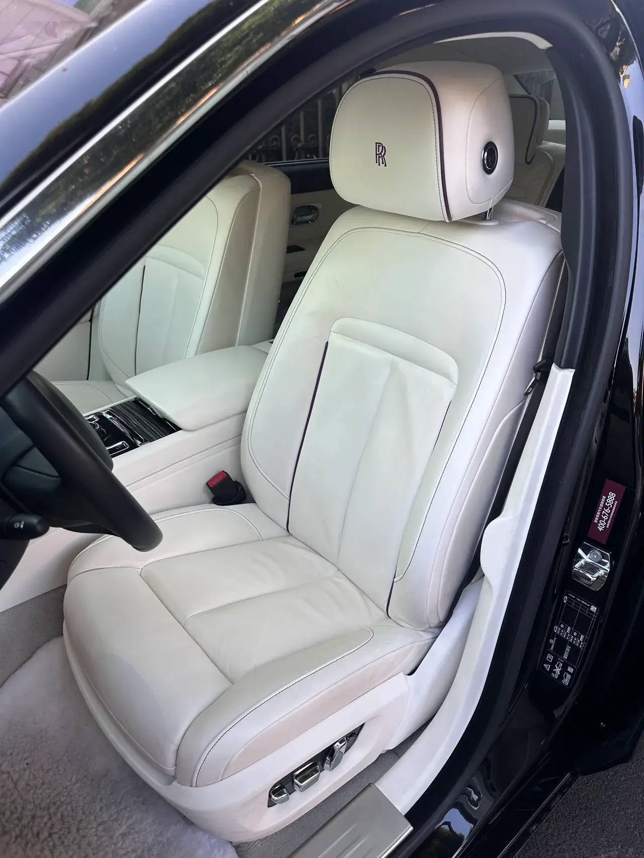 2021 ROLLS-ROYCE GHOST thumbnail 4