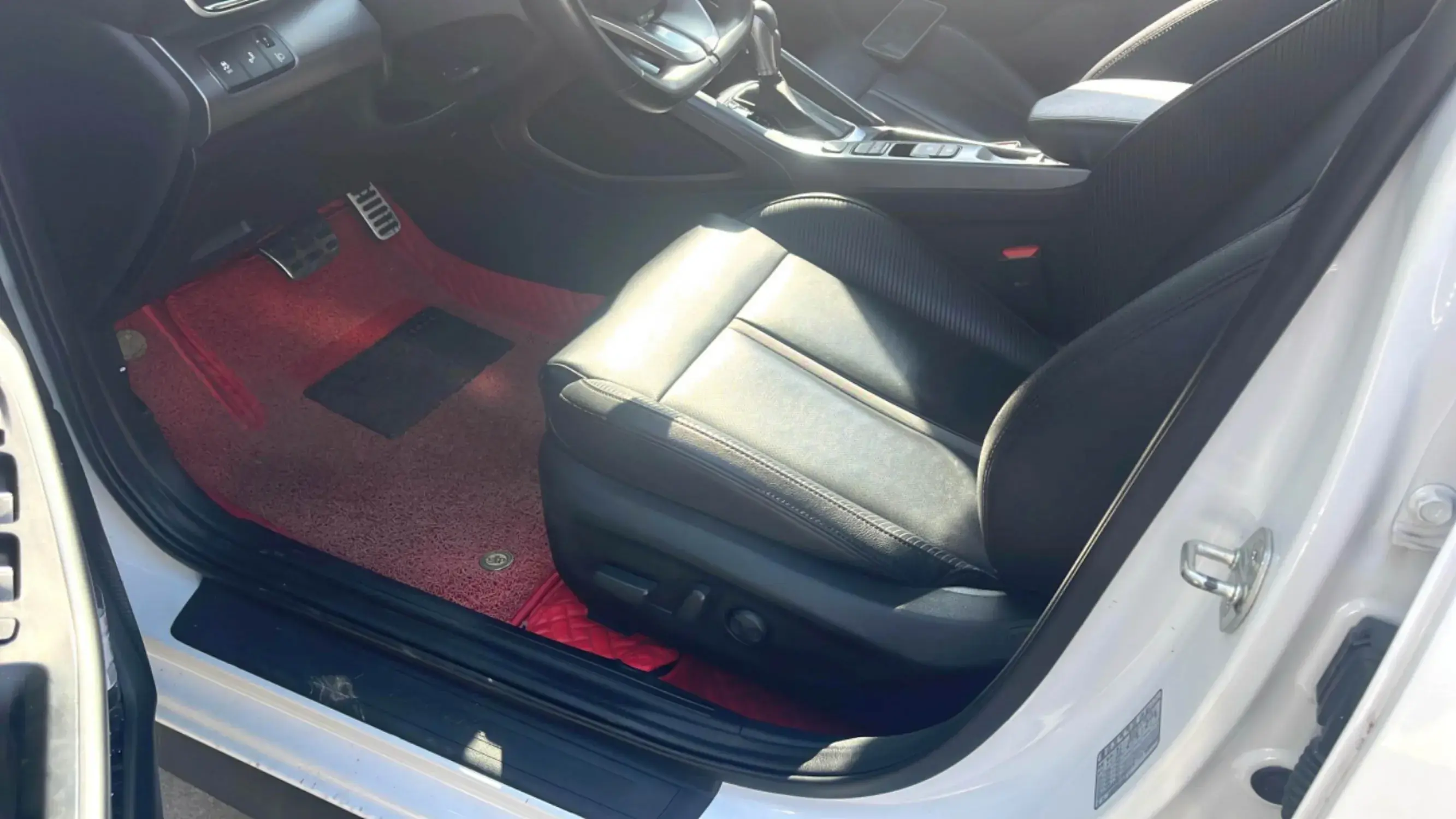 2019 HYUNDAI LA thumbnail 4